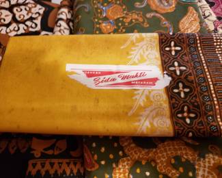 VINTAGE BATIK FABRIC