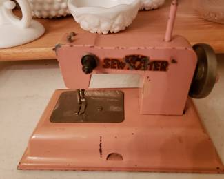 PINK SEW MASTER SEWING MACHINE