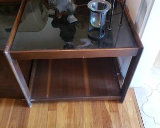 MCM END TABLE