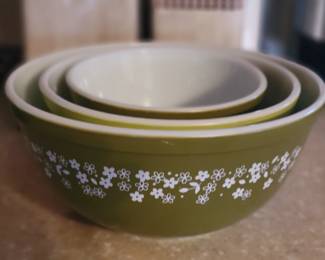 Pyrex Spring Daisy set 