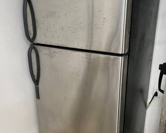 Frigidaire Refrigerator 