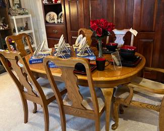 Dining Table with 8 Chairs and 2 Leaves