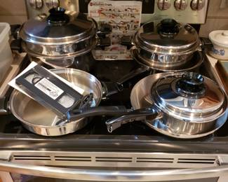 KITCHEN CRAFT - NEW set of pots/pans..