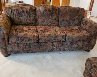  HICKORY HILL sofa w matching chair / ottoman 