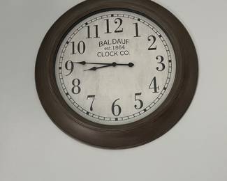 Large wall clock 