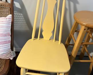 Yellow chair 