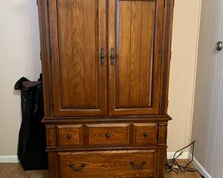 Tv storage cabinet with 2 drawers & 2 movable shelves. Could be used in a home office, for craft/toy storage and many more uses. 