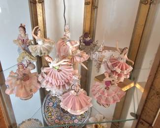 Lace ballerinas and musicians.  