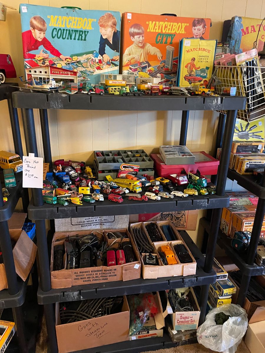 Estate Sale by The Junque Ladies in Huntington, WV starts on 1/4/2024