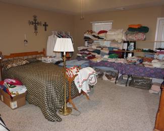 bed, lamp, linens