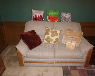 love seat, pillows