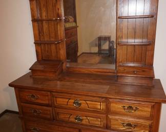 dresser with mirror