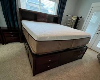 Available for presale. Kingsize bed. High quality. Call for details.