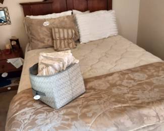 Queen bed with mattress