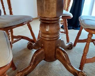 Detail, Oak farmhouse table