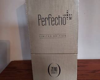 NEW! High-end skin care. Perfectio Zero Gravity Infrared/LED Skin Rejuvenation devise