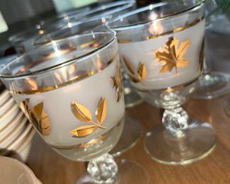 Cool ‘50s Libby Foliage glasses barware