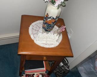 Cute little wooden stand 