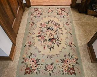 Floral hook rug