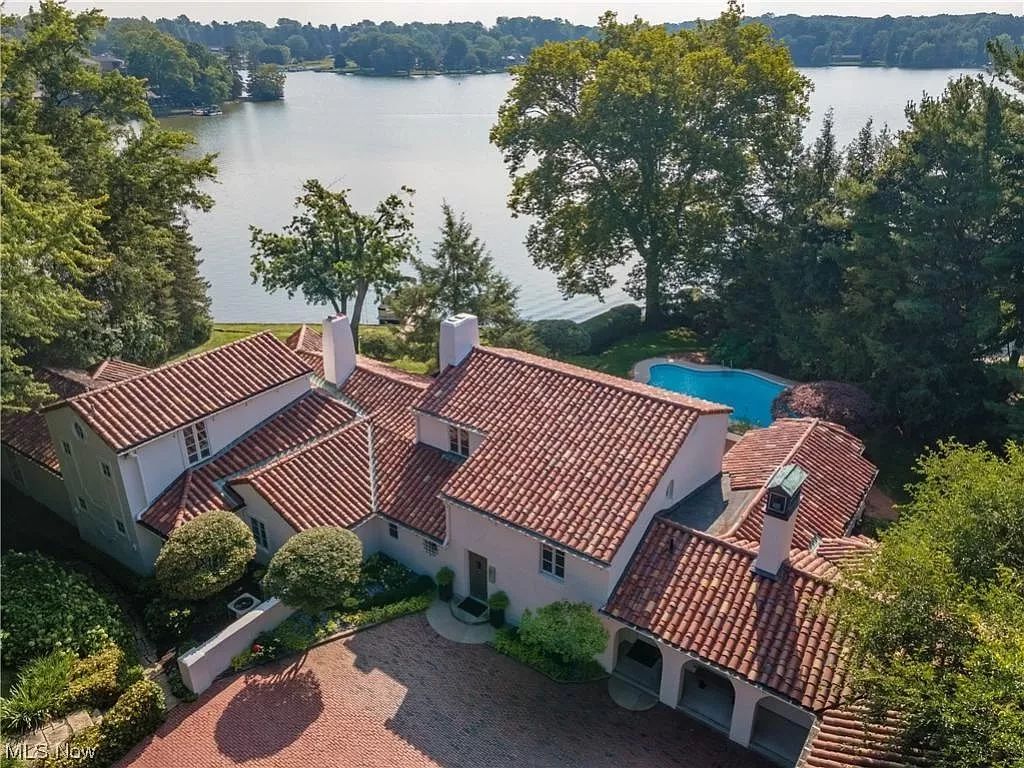 Exceptional Jackson Township Tag Sale at... starts on 1/25/2024