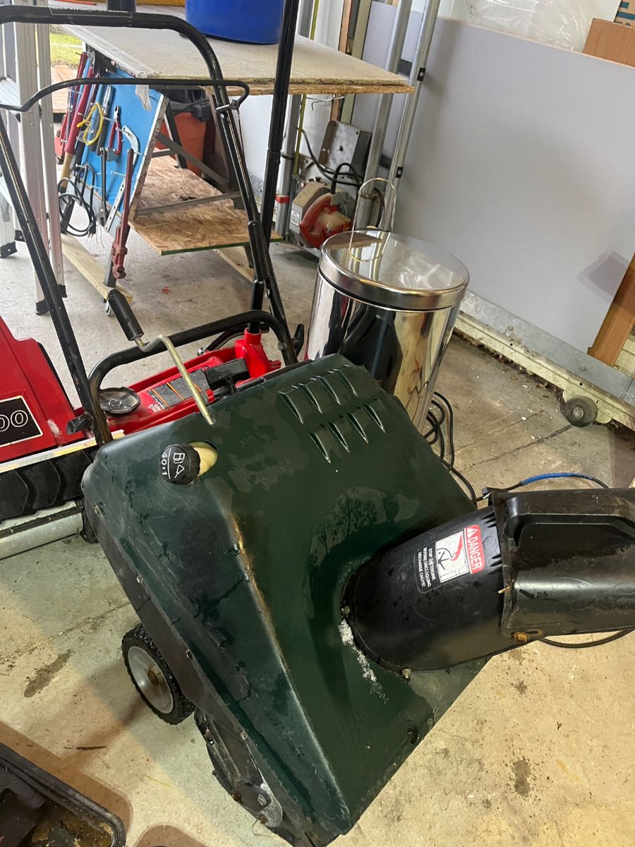 GREAT SALE IN WEST BLOOMFIELD! FURNITURE,... starts on 1/4/2024