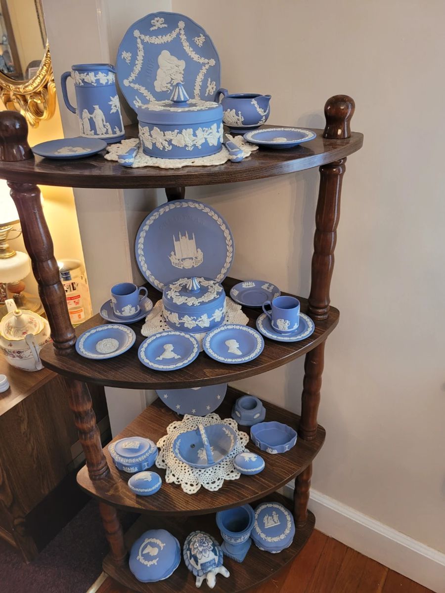 FANTASTIC WEDGWOOD LOVERS FALL RIVER ESTATE... starts on 1/28/2024