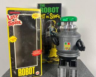 1977 AHI Lost in Space Robot w/Box + Sealed 1997 Model Kit