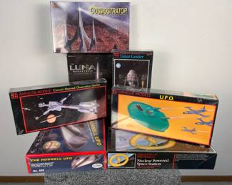 SEALED Space & UFO Model Kits - Testors Collectors Edition Roswell UFO
