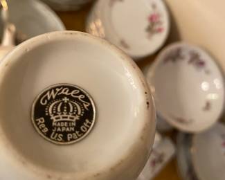 This is the brand on that enormous set you witnessed just a few short photos ago.