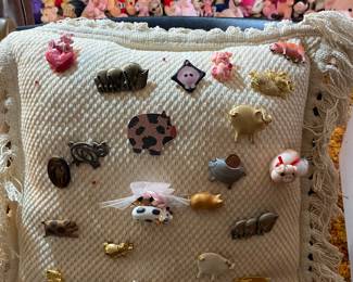 If you suffer from swinophobia the next few photos may be hard to look at.