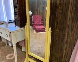 I've never seen a mirror I didn't like.