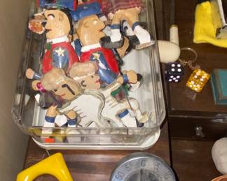 Kilted carved figures  