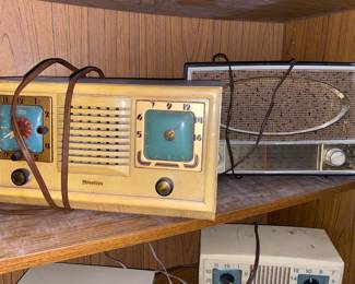 More vintage radios