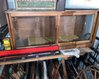 Sliding glass door showcase