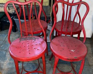 4 metal bistro chairs 