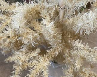 Feather tree close up