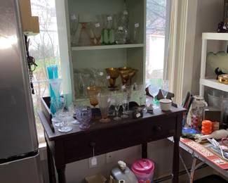 Frosted pitchers, stemware, assorted kitchen ware