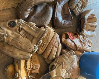 Baseball mitts