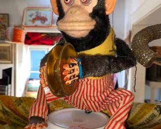 Mechanical clapping monkey