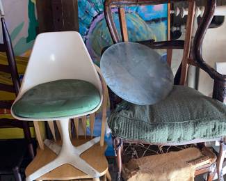 Tulip chair and many other chairs 