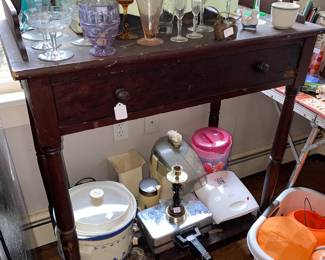 Antique wood sideboard with drawer 