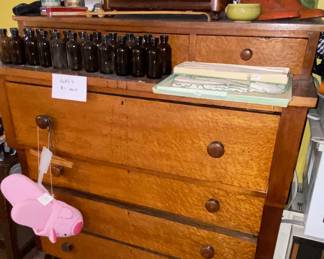 Chest of Drawers -lovely grain pattern