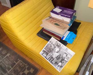 Funky Vtg. Yellow chair 