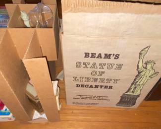 Lady Liberty decanter -NIB