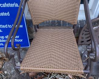 Pair of newer yard chairs 
