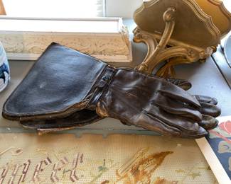 Vtg. Leather motorcycle gloves