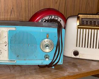 Vintage radio collection 