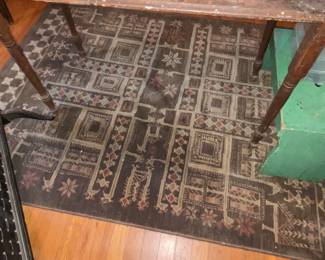 Small area rug 