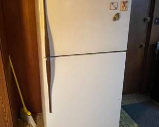 Working refrigerator/freezer