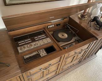Zenith console stereo / record player 